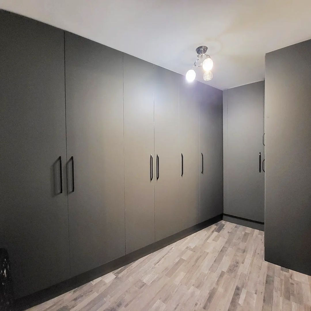 Custom Closet System
